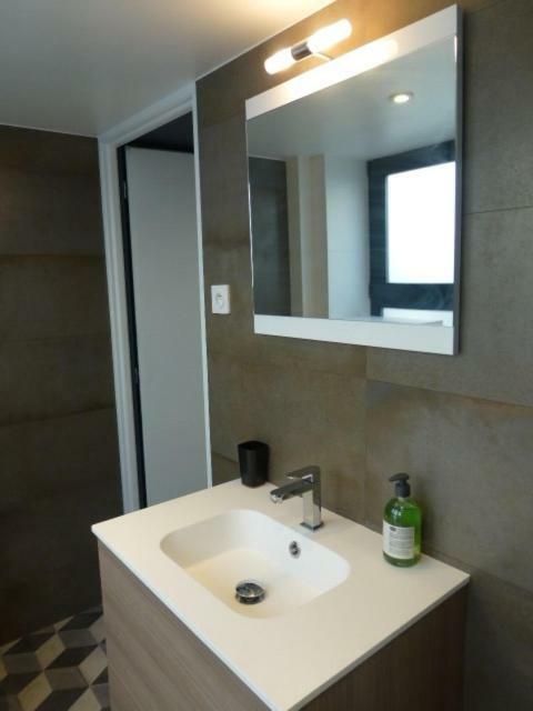 Insolite Appart Pasteur Apartment Дижон Екстериор снимка